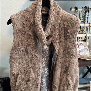 Sanctuary Brown Faux Fur Vest Cozy and Stylish